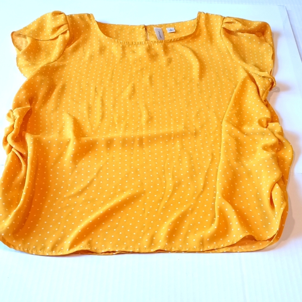 Tacera| womens Sz Large yellow & white polkadot scoop neck casual sheer blouse.